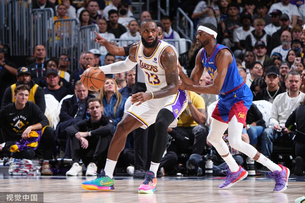 压力极大的 压力极大的