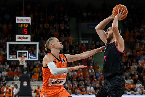 己的实力 己的实力